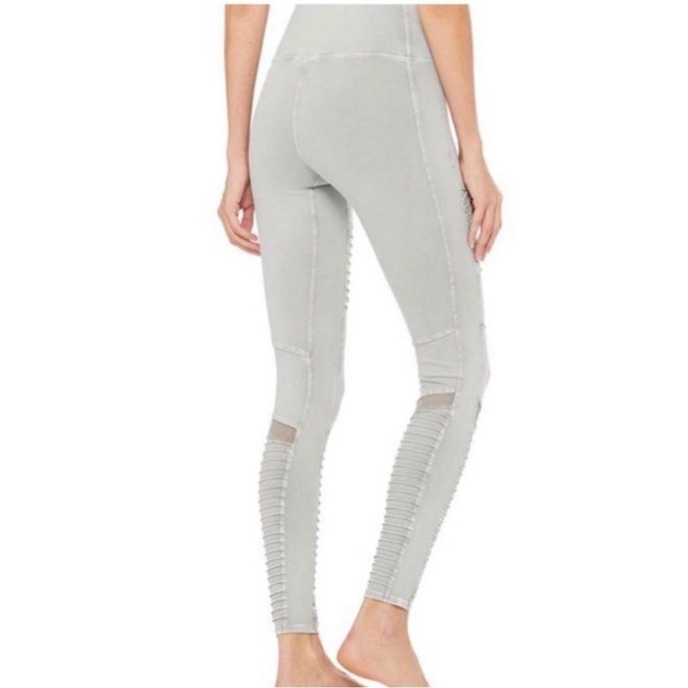 ALO Yoga Light Gray Ribbed Leggings - Picture 2 of 5